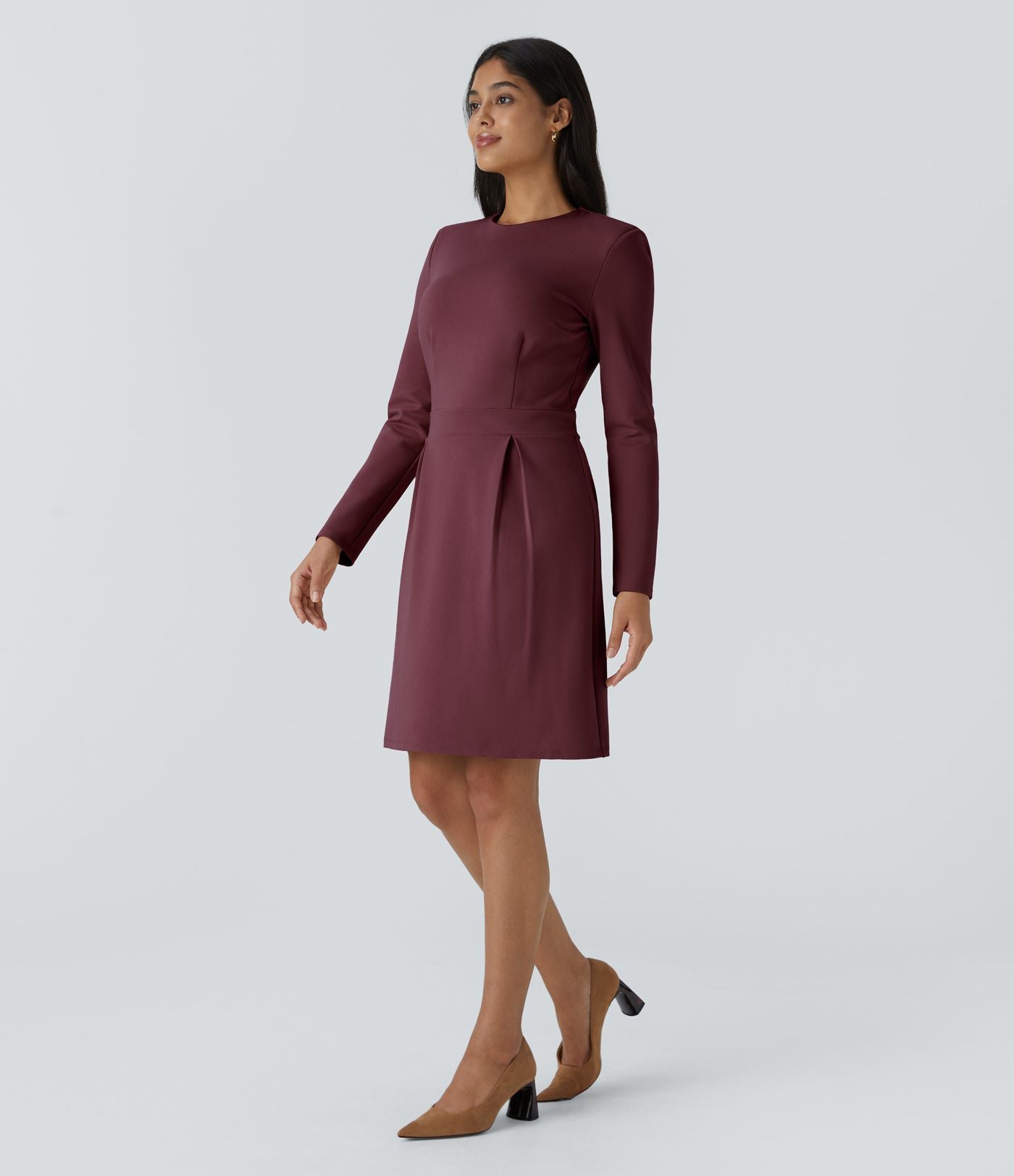 Robe de travail mini ajustée col rond à épaulettes à manches longues et ourlet