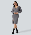 Robe pull mi-longue moulante fendue col V manches chauve-souris longues