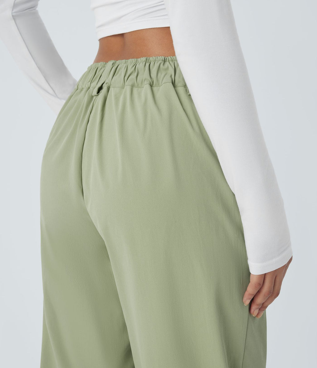 Pantalon décontracté droit taille moyenne à bouton, fermeture éclair et poches latérales