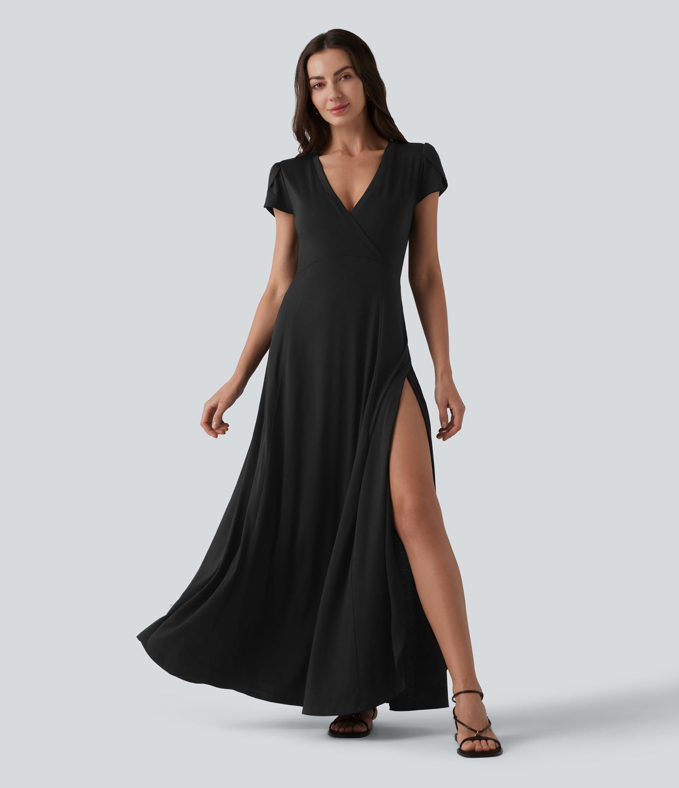 Robe longue fluide col V manches courtes