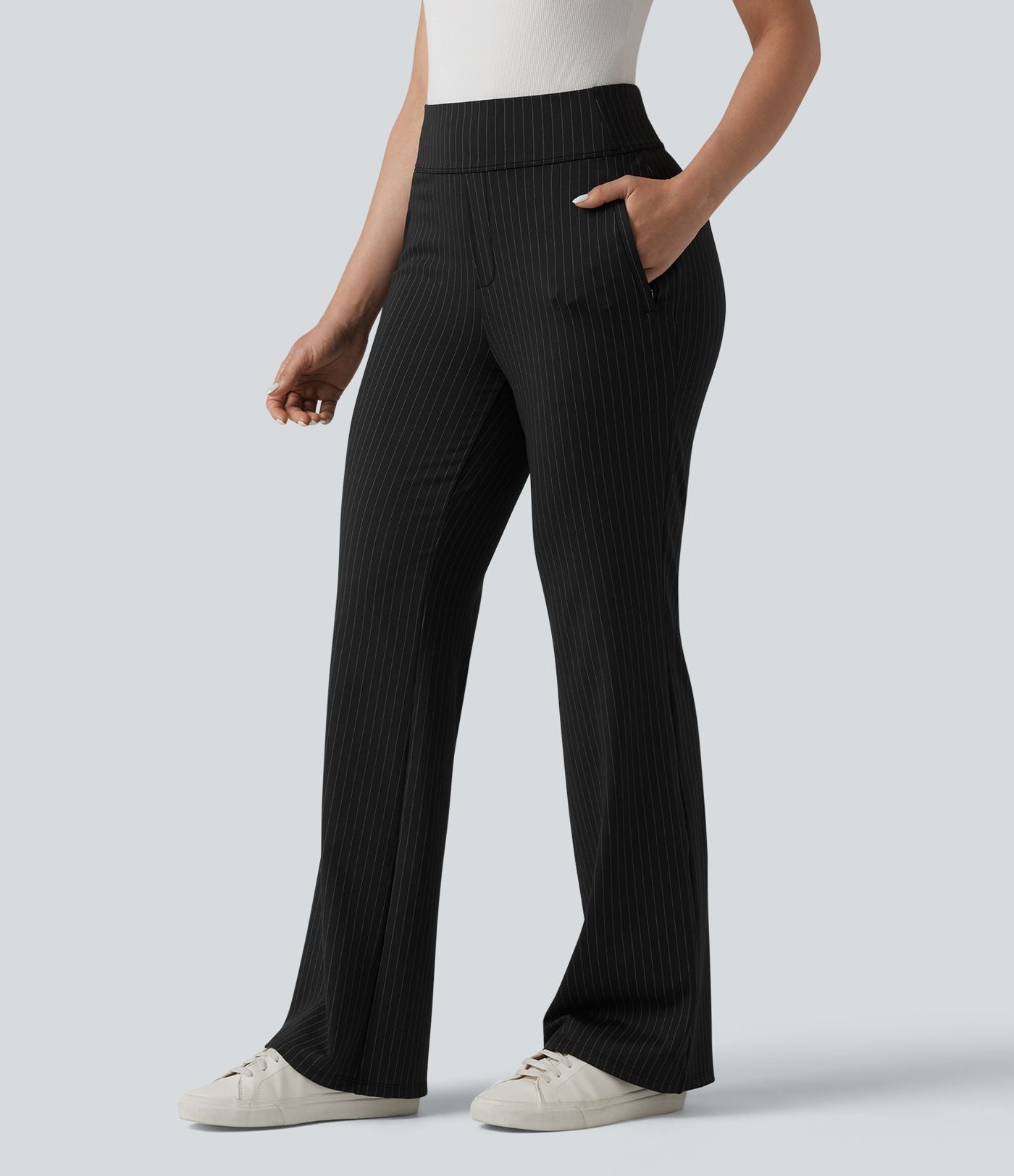 Pantalon tailleur évasé taille mi-haute à rayures, avec poches