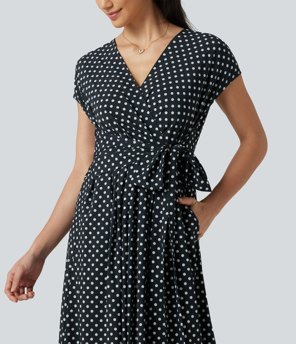 Robe midi à pois col V avec manches courtes, lien côté et poches