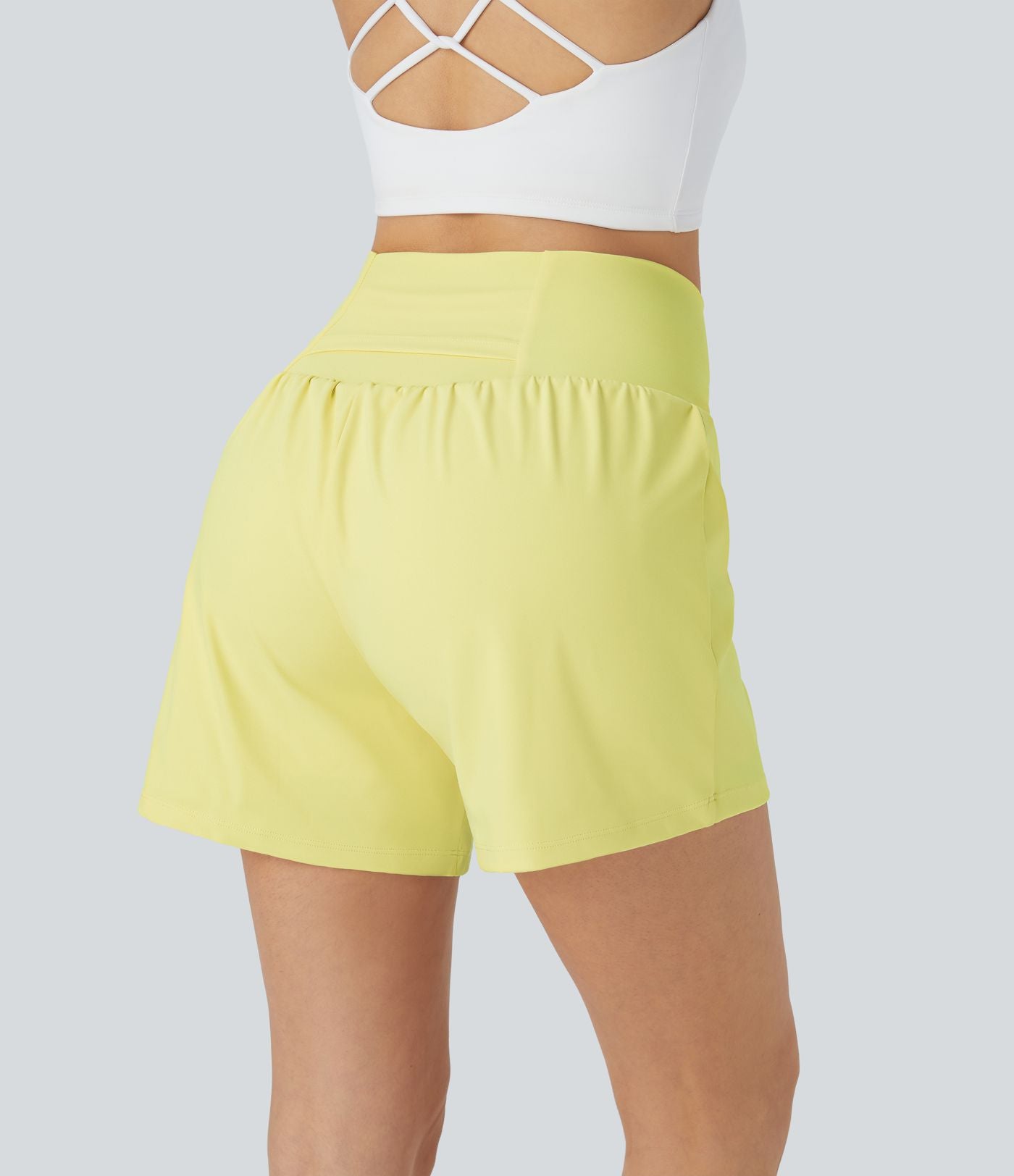 Short yoga 2-en-1 SoftlyZero™ Airy effet frais InstantCool taille très haute 12,5 cm avec poches, longueur allongée