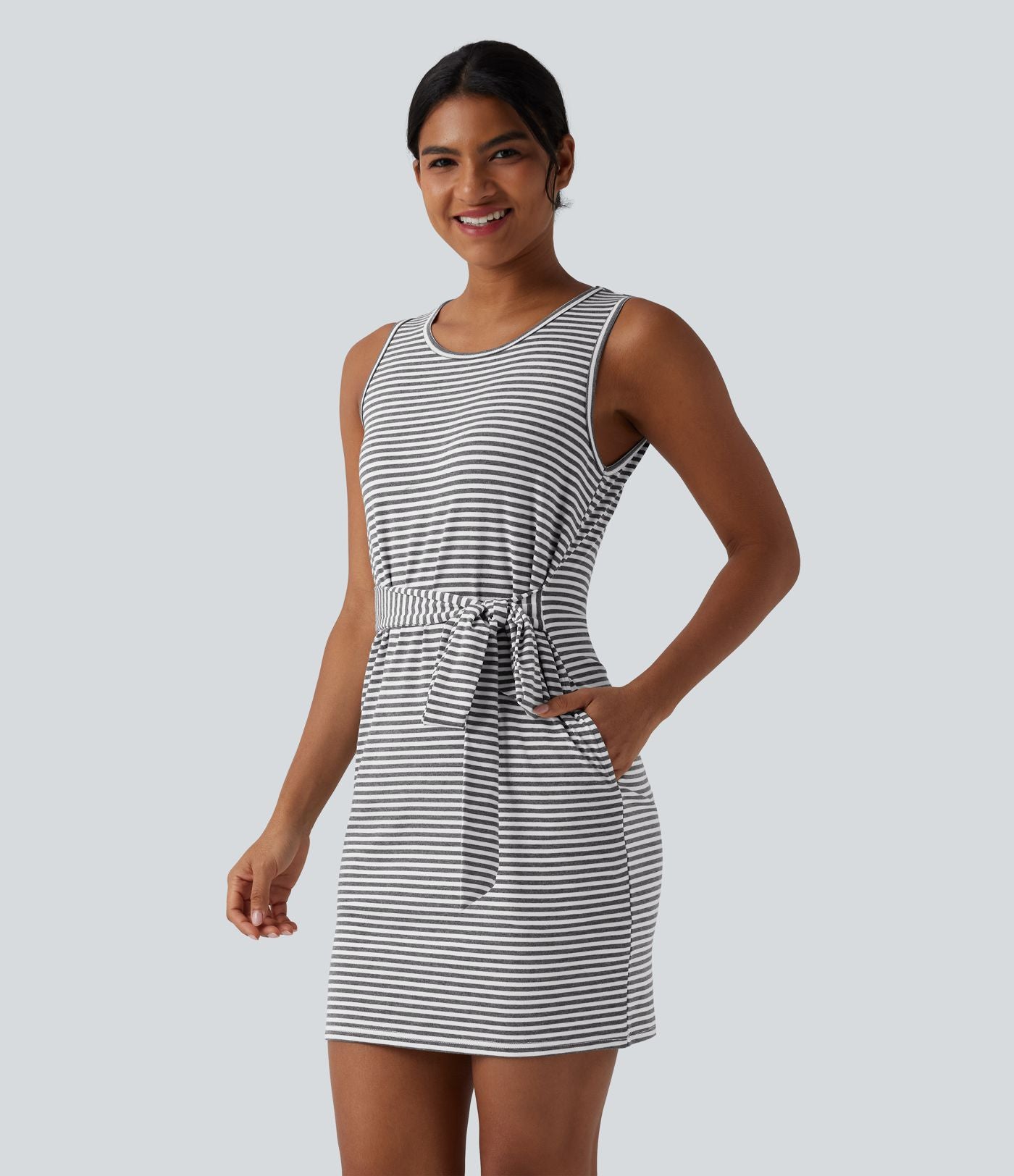 Robe mini décontractée moulante sans manches col rond à rayures avec ceinture et poches