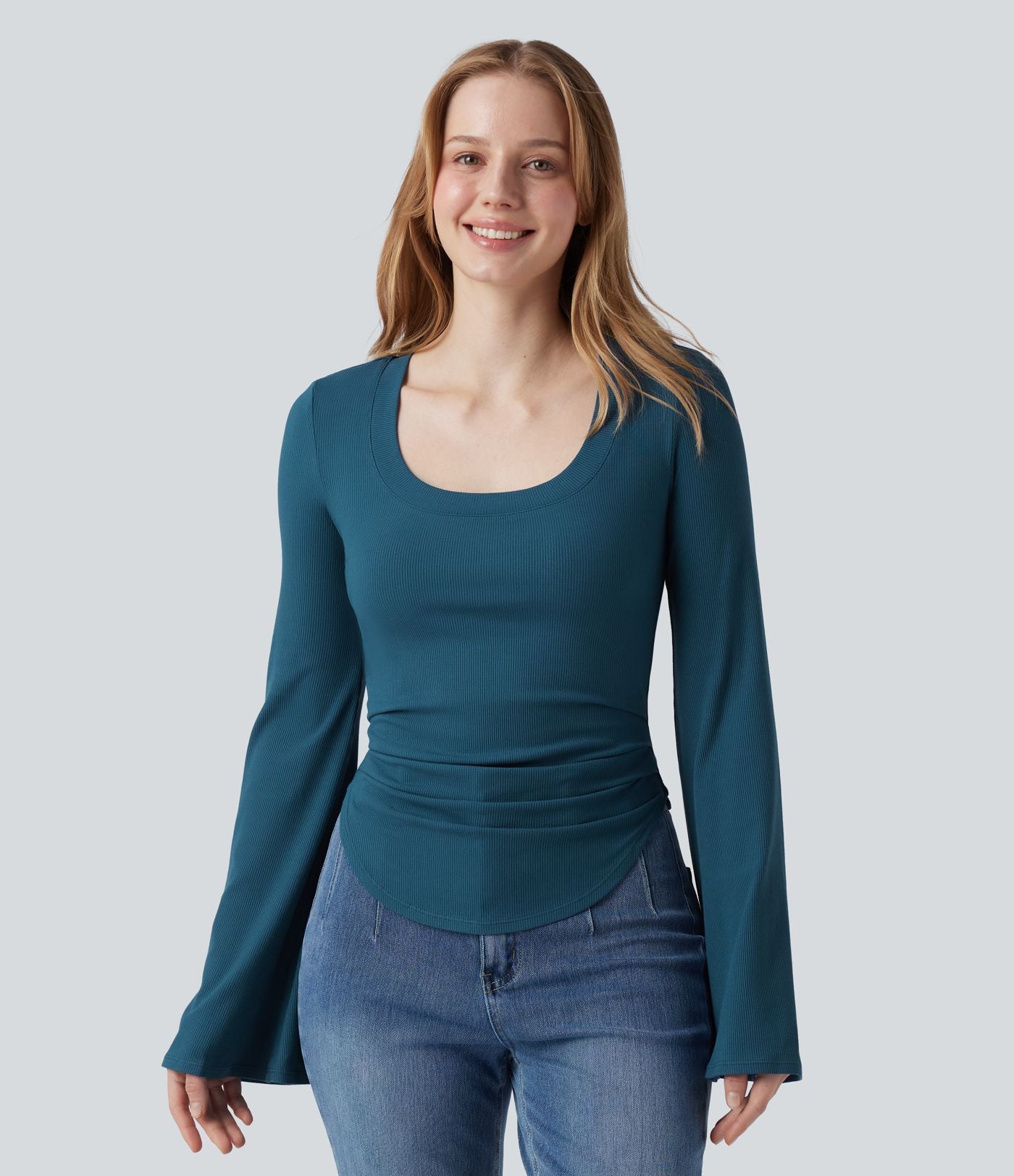 T-shirt en maille côtelée décolleté carré manches à volants froncé ourlet arrondi