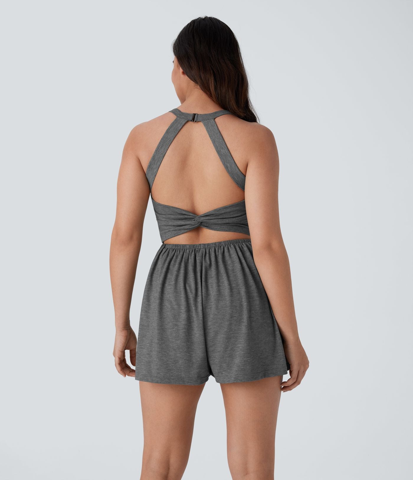 Combishort de villégiature 2-en-1 à dos nu, design torsadé, poches latérales - Édition Easy Peasy
