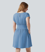 Robe de travail mini Breezeful™ manches chauve-souris courtes fluide séchage rapide avec poches latérales