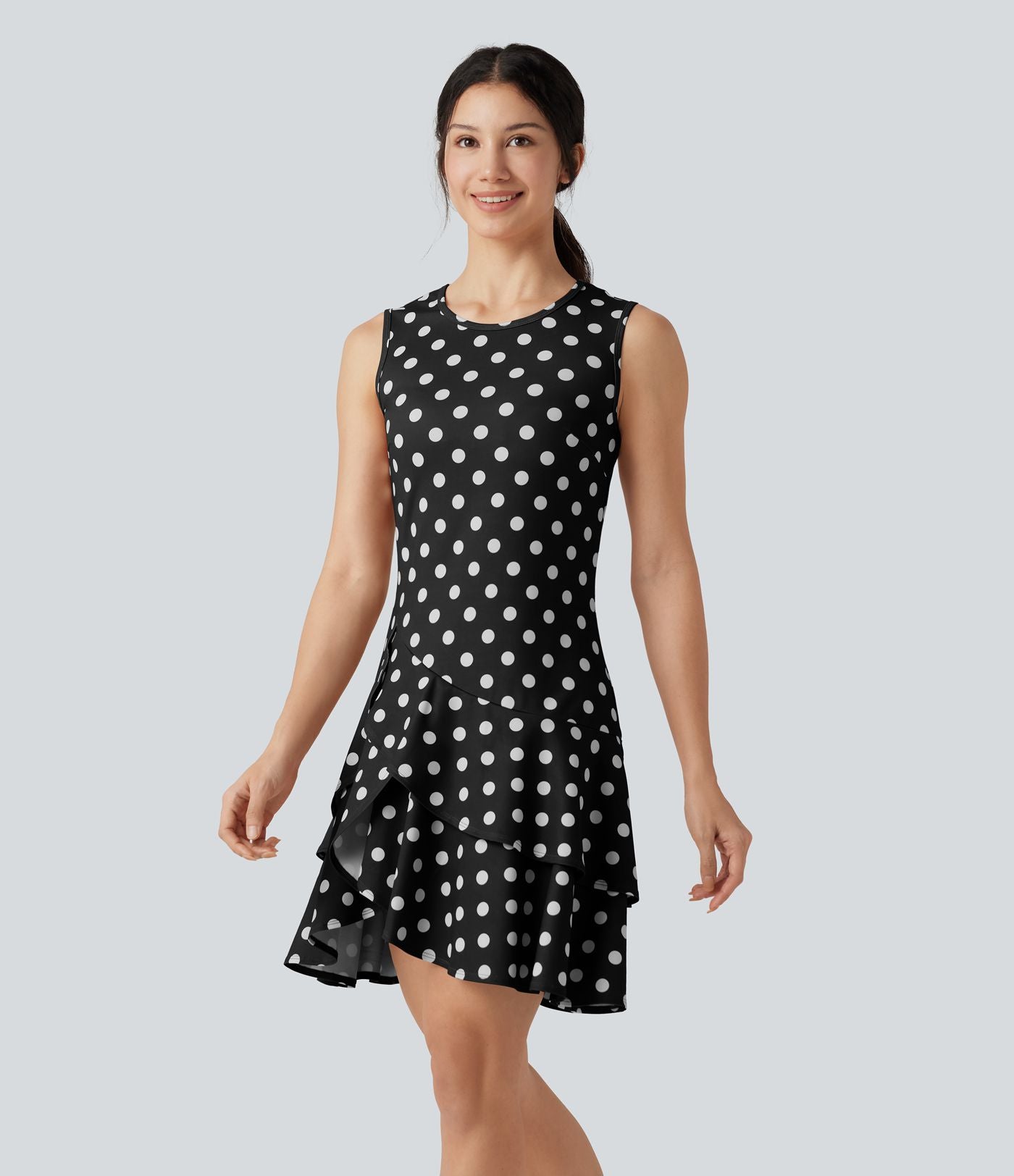 Robe mini casual à pois col rond sans manches ourlet à volants superposés