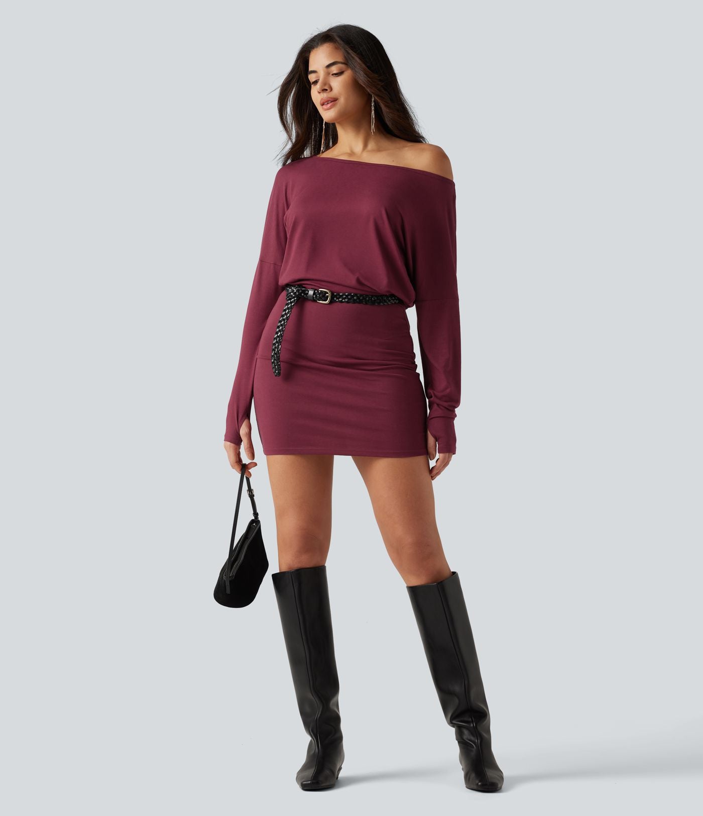 Robe mini moulante froncée à une épaule avec manches longues et passe-pouces