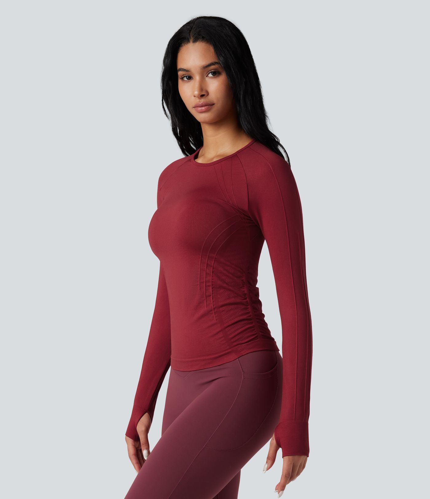 Haut de sport yoga col rond à manches longues avec passants pouces sans couture OneForm Seamless Flow