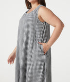 Robe débardeur midi sans manches col rond en vichy froissé grande taille à poches