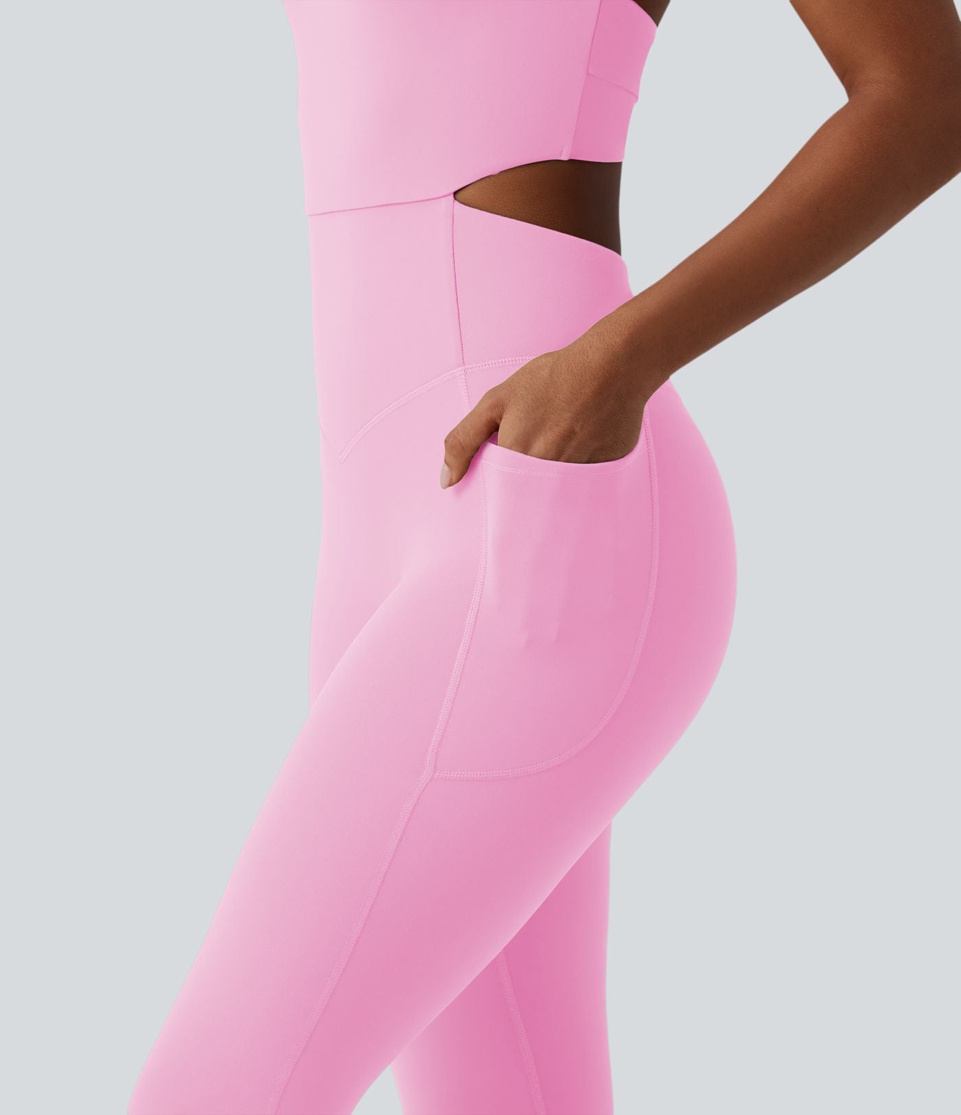 Combinaison bootcut d'entraînement gainante Halara UltraSculpt™ avec poches - Édition Easy Peasy