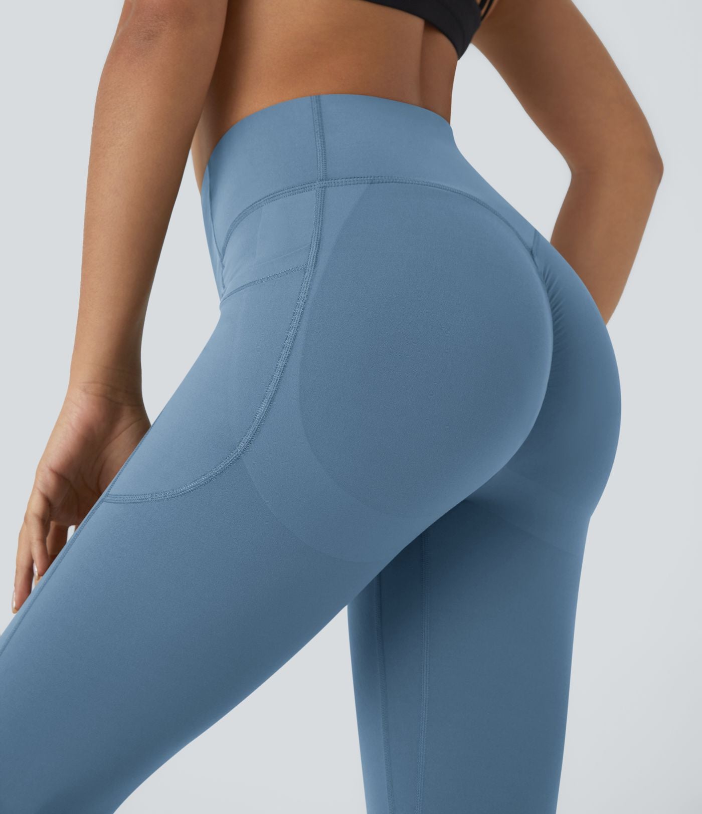 Legging corsaire d'entraînement gainant galbant taille haute avec effet scrunch et poches Halara UltraSculpt™