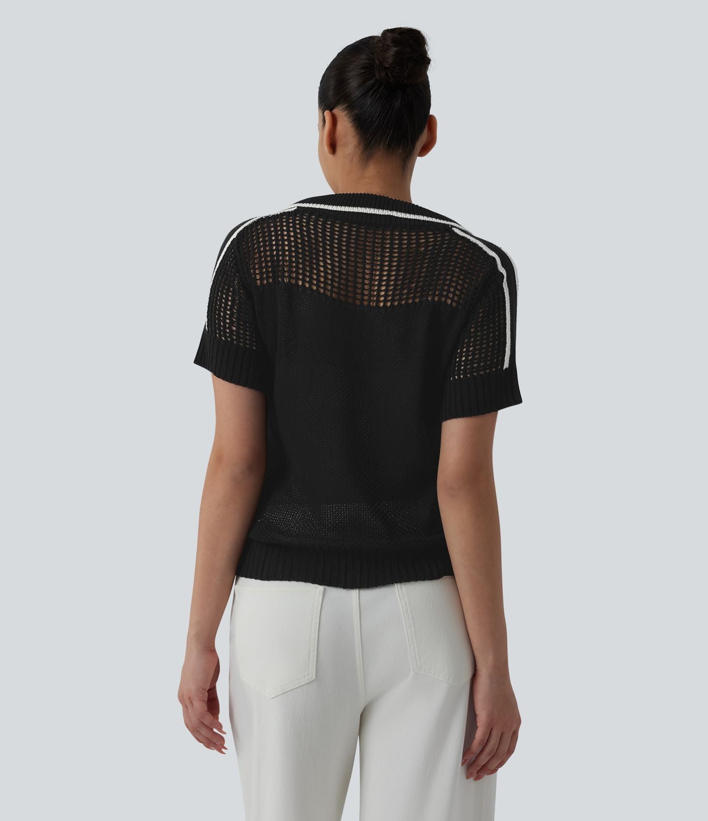 Pull casual manches courtes demi-zip découpes color block