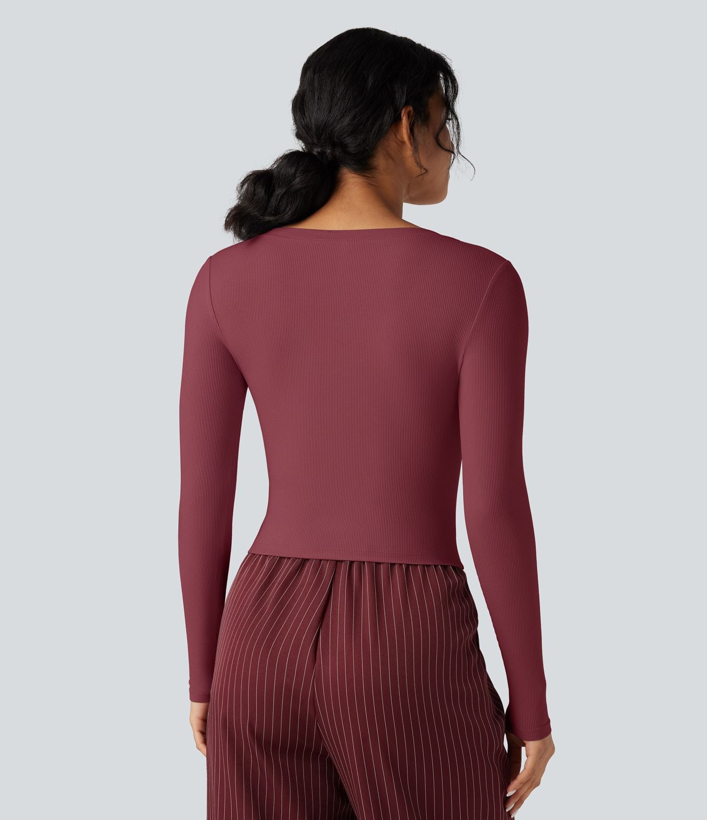 T-shirt tailleur côtelé court col V manches longues