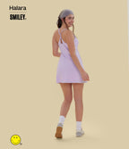 Robe sport mini dos ouvert Halara X Smiley® SoftlyZero™ Plush – Édition Easy Peasy