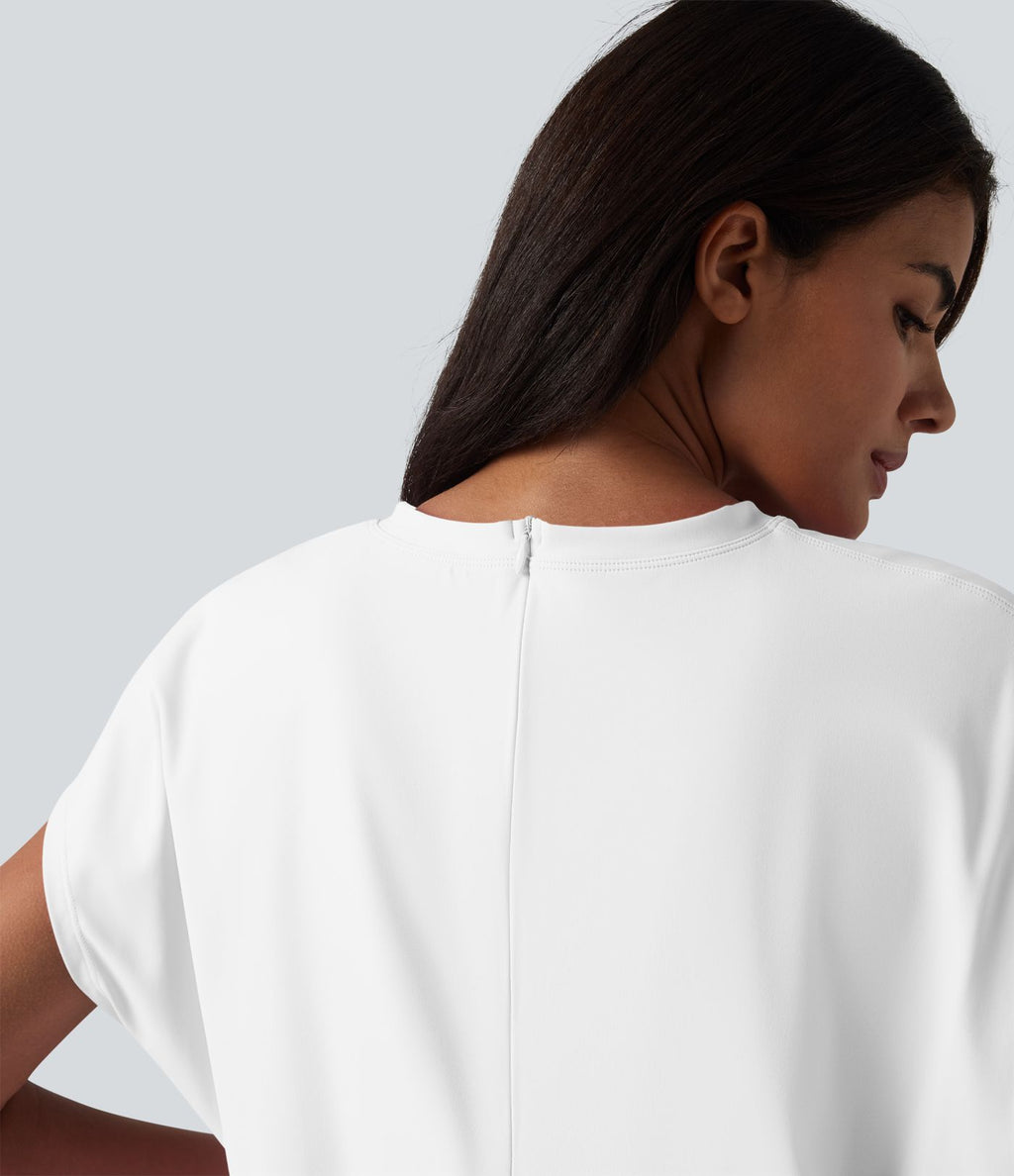 Robe de sport mini de yoga SoftlyZero™ Airy 2-en-1 effet frais InstantCool col rond à manches courtes, demi-zip et poches, accès facile Easy Peasy