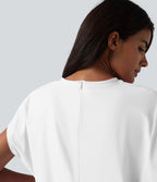 Robe de sport mini de yoga SoftlyZero™ Airy 2-en-1 effet frais InstantCool col rond à manches courtes, demi-zip et poches, accès facile Easy Peasy