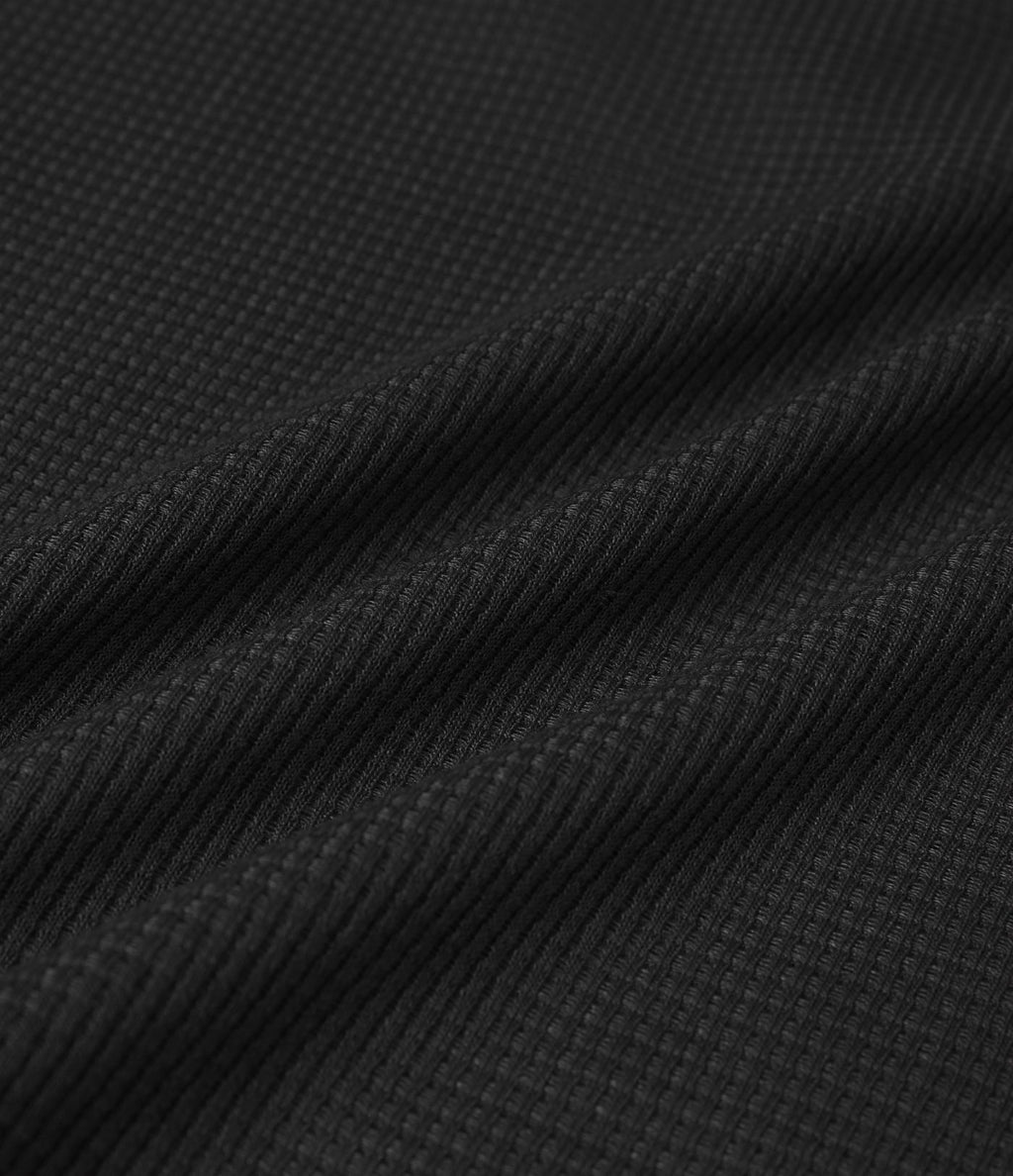 Top gaufré à capuche col Henley manches longues