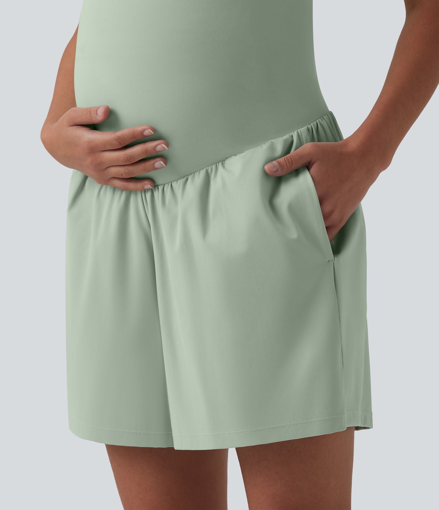 Short de yoga maternité 2-en-1 SoftlyZero™ Airy taille très haute effet frais InstantCool 17,5 cm avec poches
