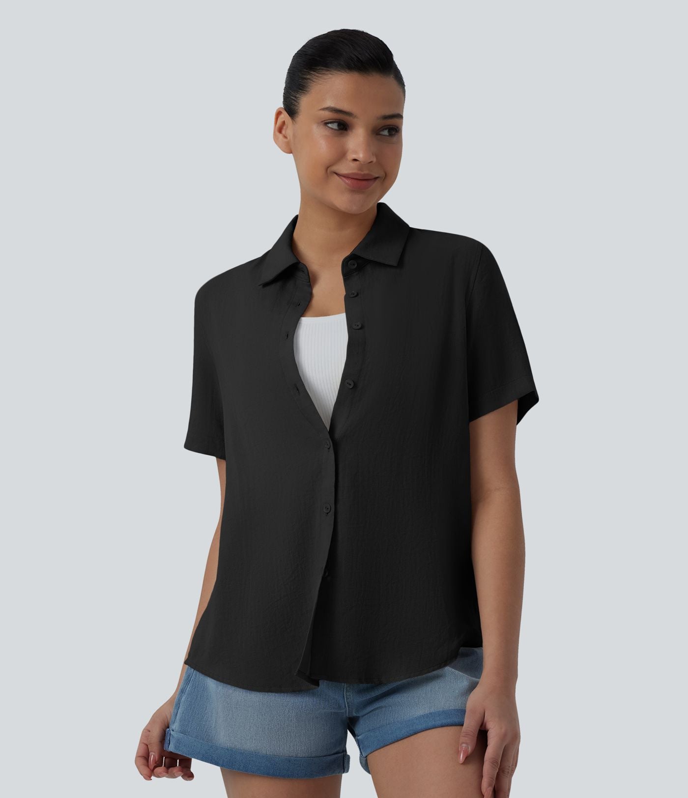 Chemise décontractée à manches courtes avec col et ourlet arrondi, aspect lin