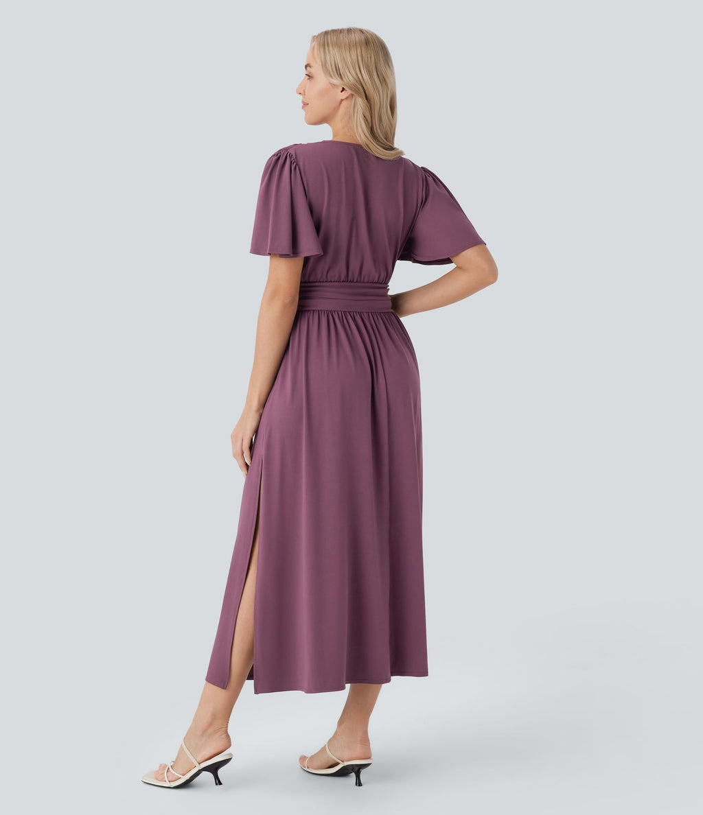 Robe mi-longue fluide de villégiature avec col V, manches courtes, drapée et fendue