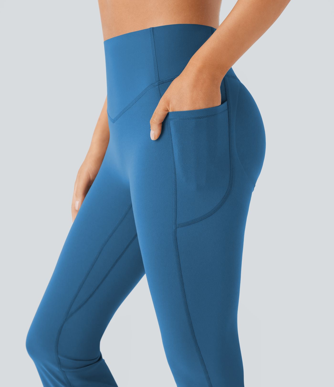 Pantalon de yoga à coupe bootcut gainant galbant taille haute avec effet scrunch et poches Halara UltraSculpt™