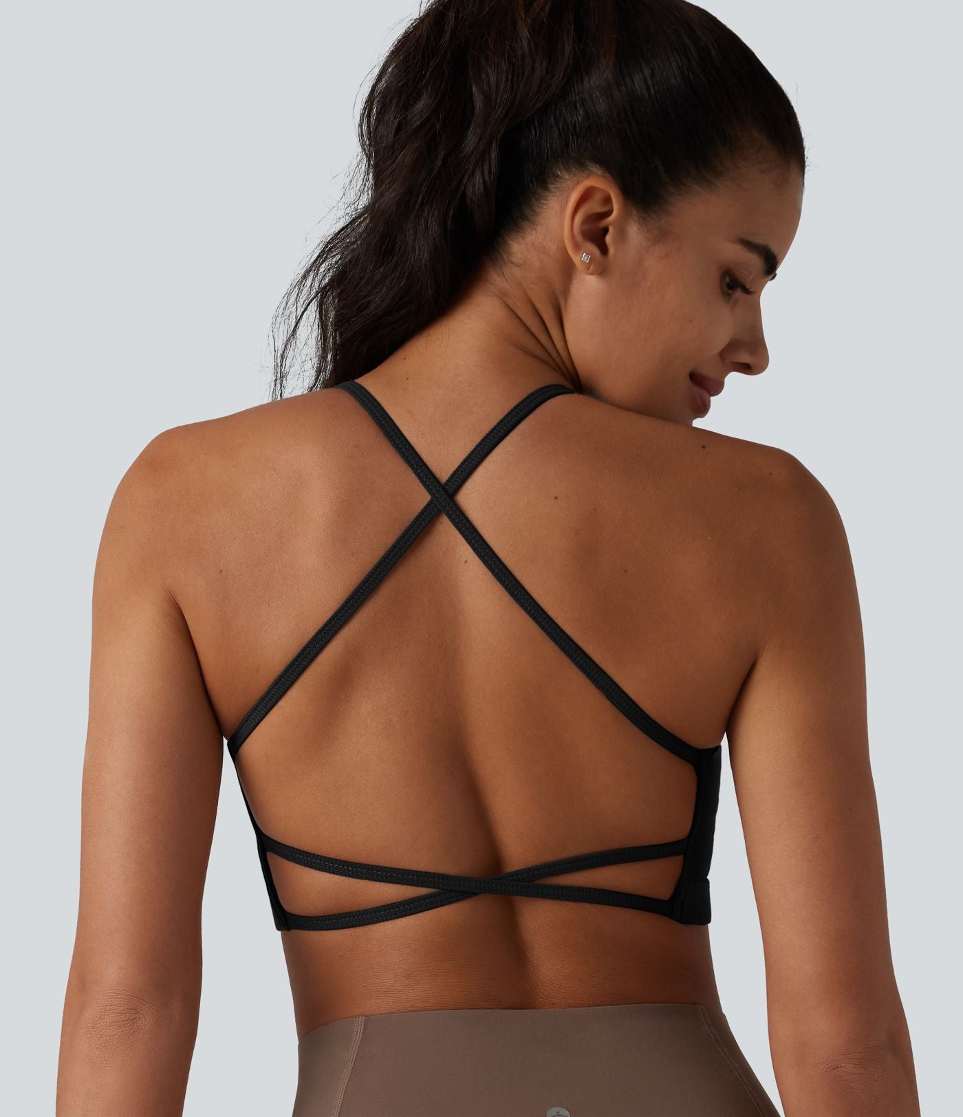 Brassière de sport de yoga en maille côtelée maintien léger dos croisé dos nu avec soutien-gorge intégré