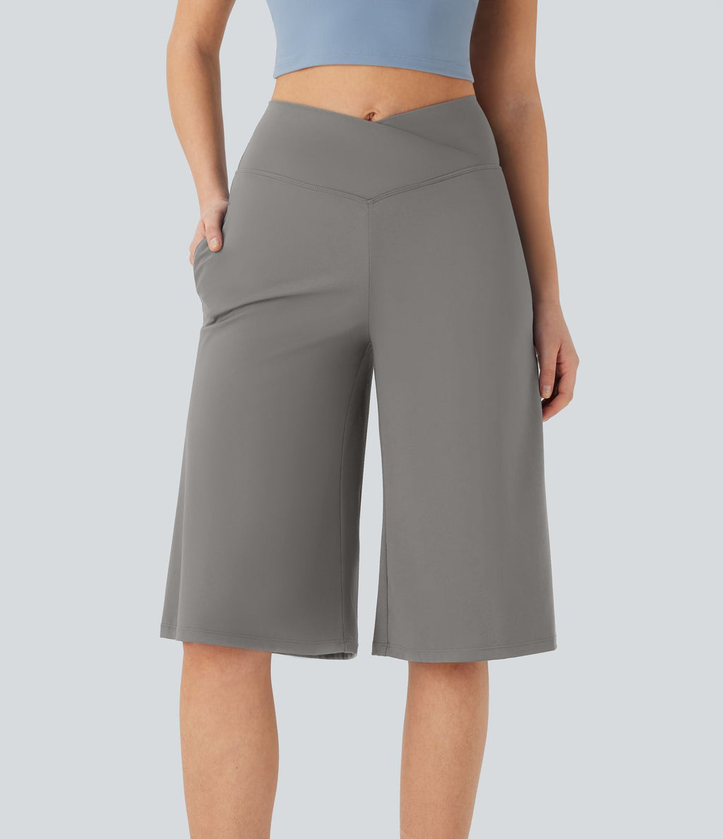 Pantacourt de yoga Cool Touch Softlyzero™ aérien à taille haute croisée, jambe large et poches