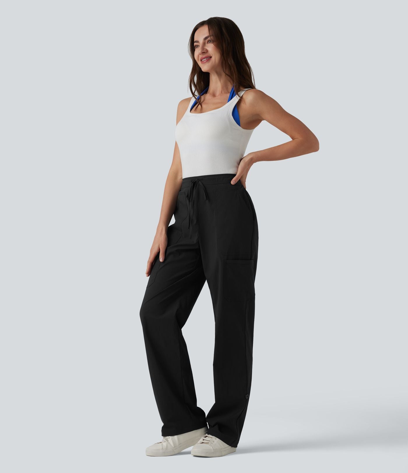 Pantalon cargo droit taille mi-haute avec cordon de serrage, longueur ajustable et poches