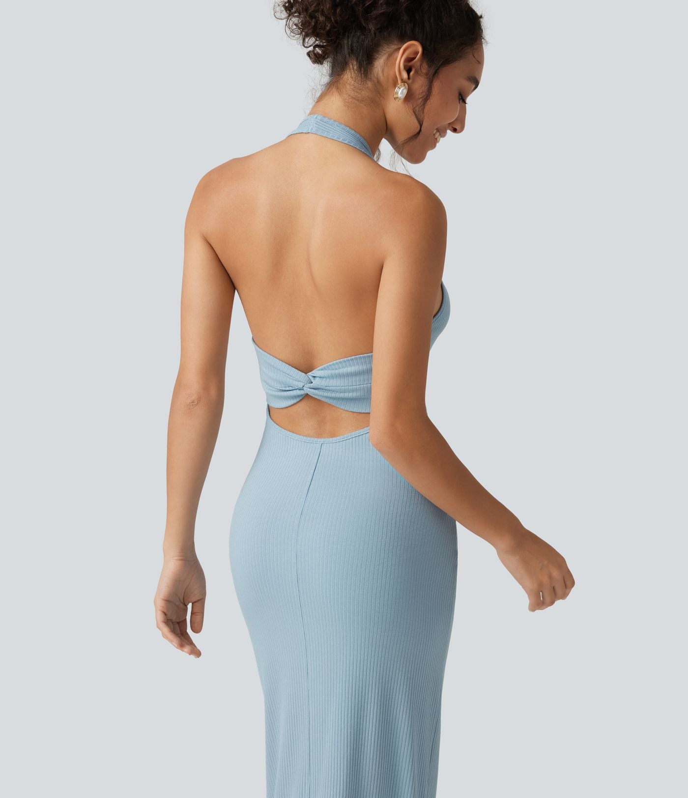 Robe midi moulante en maille côtelée à col halter