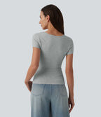 T-shirt Halara décontracté en jersey de coton, col carré, manches courtes, coupe ultra-ajustée effet chiné