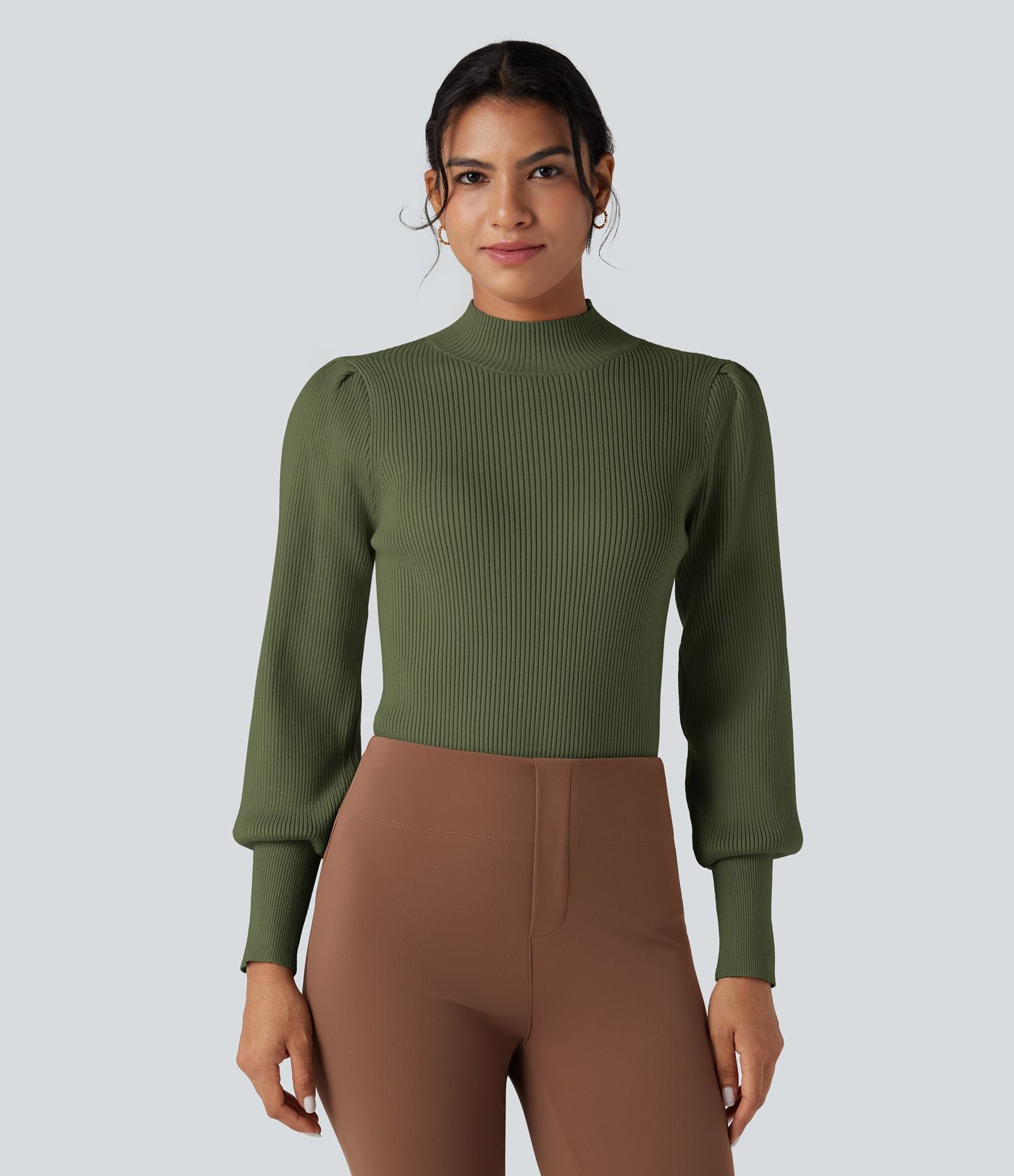 Pull col montant manches bouffantes longues