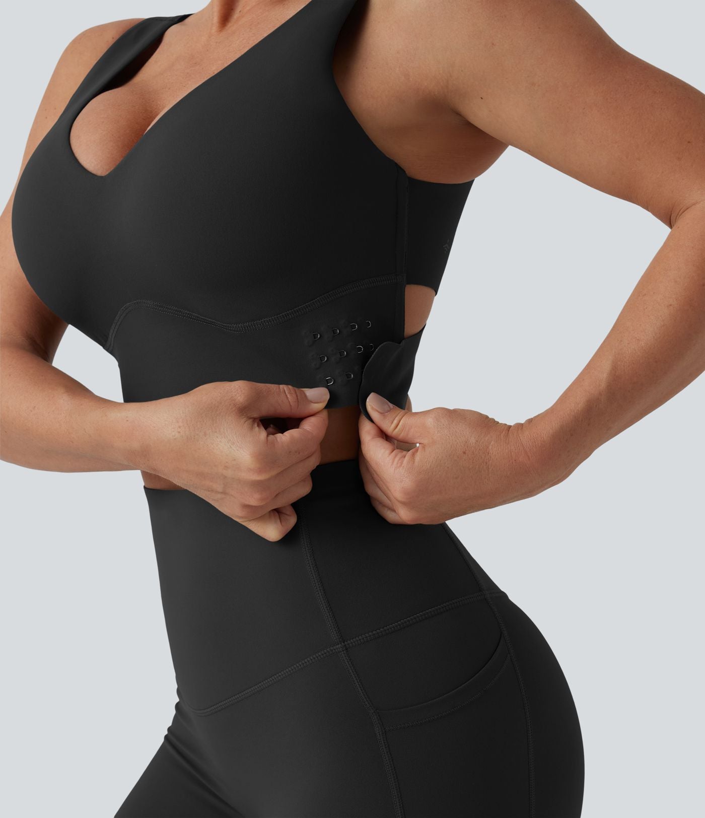 Brassière de sport d'entraînement Halara UltraSculpt™ maintien moyen col V push-up - Bonnets E-G