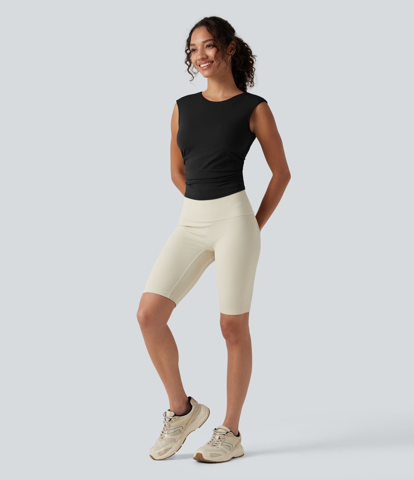 Débardeur de yoga SoftlyZero™ Airy col bateau ajouré froncé effet frais InstantCool avec brassière intégrée