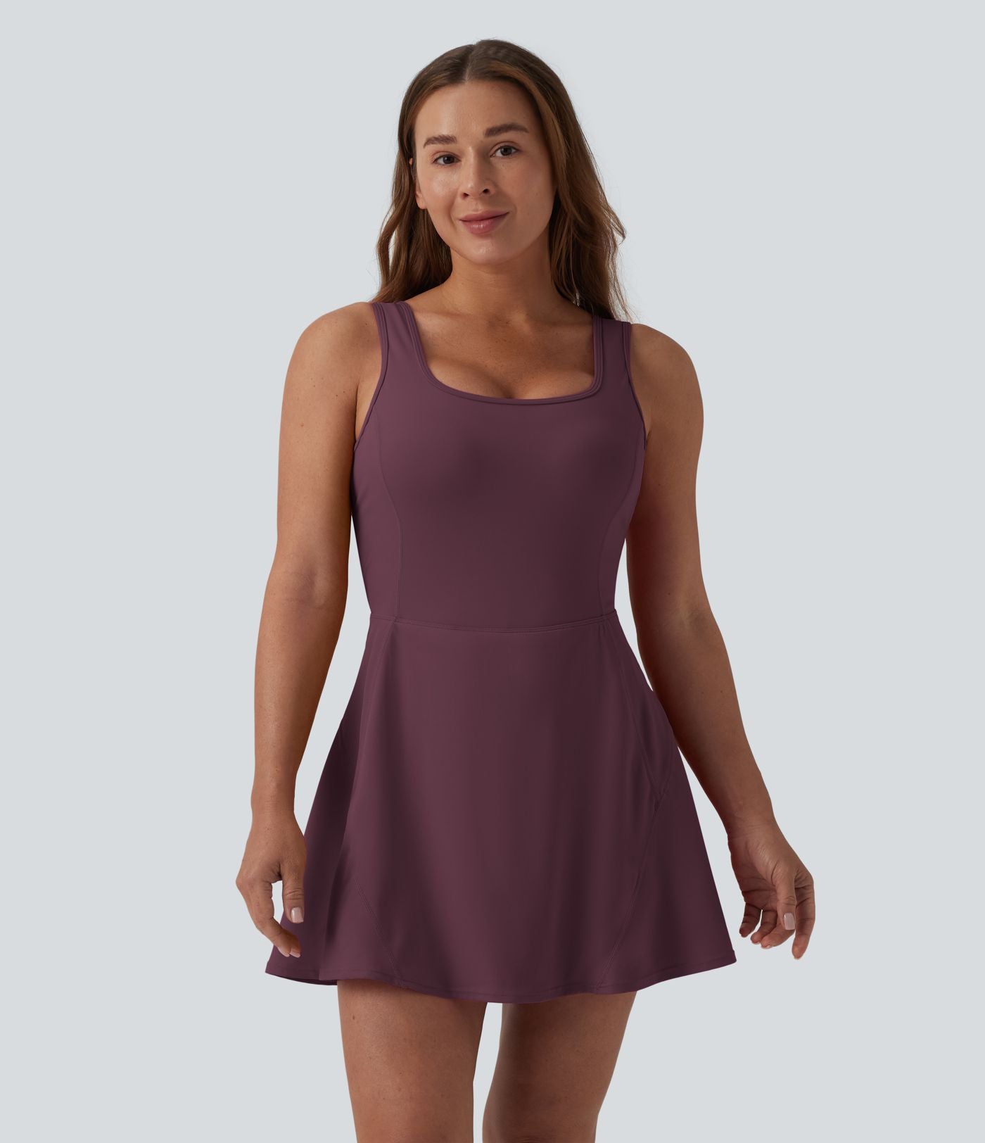Robe de sport mini 2-en-1 SoftlyZero™ Airy col U poches effet frais InstantCool danse bonnets E-G, accès facile Easy Peasy