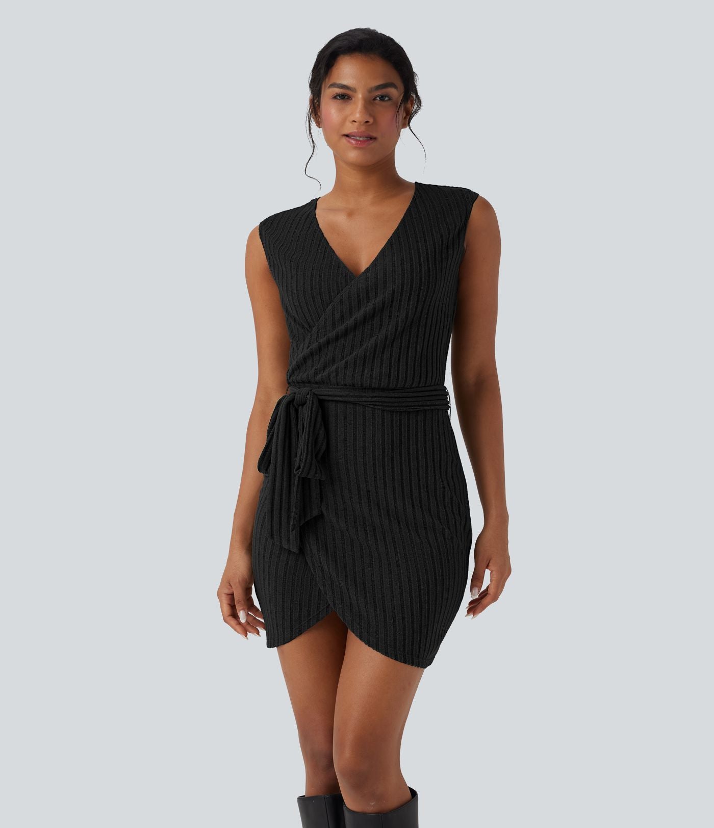 Robe courte moulante décontractée maille côtelée sans manches portefeuille avec ceinture
