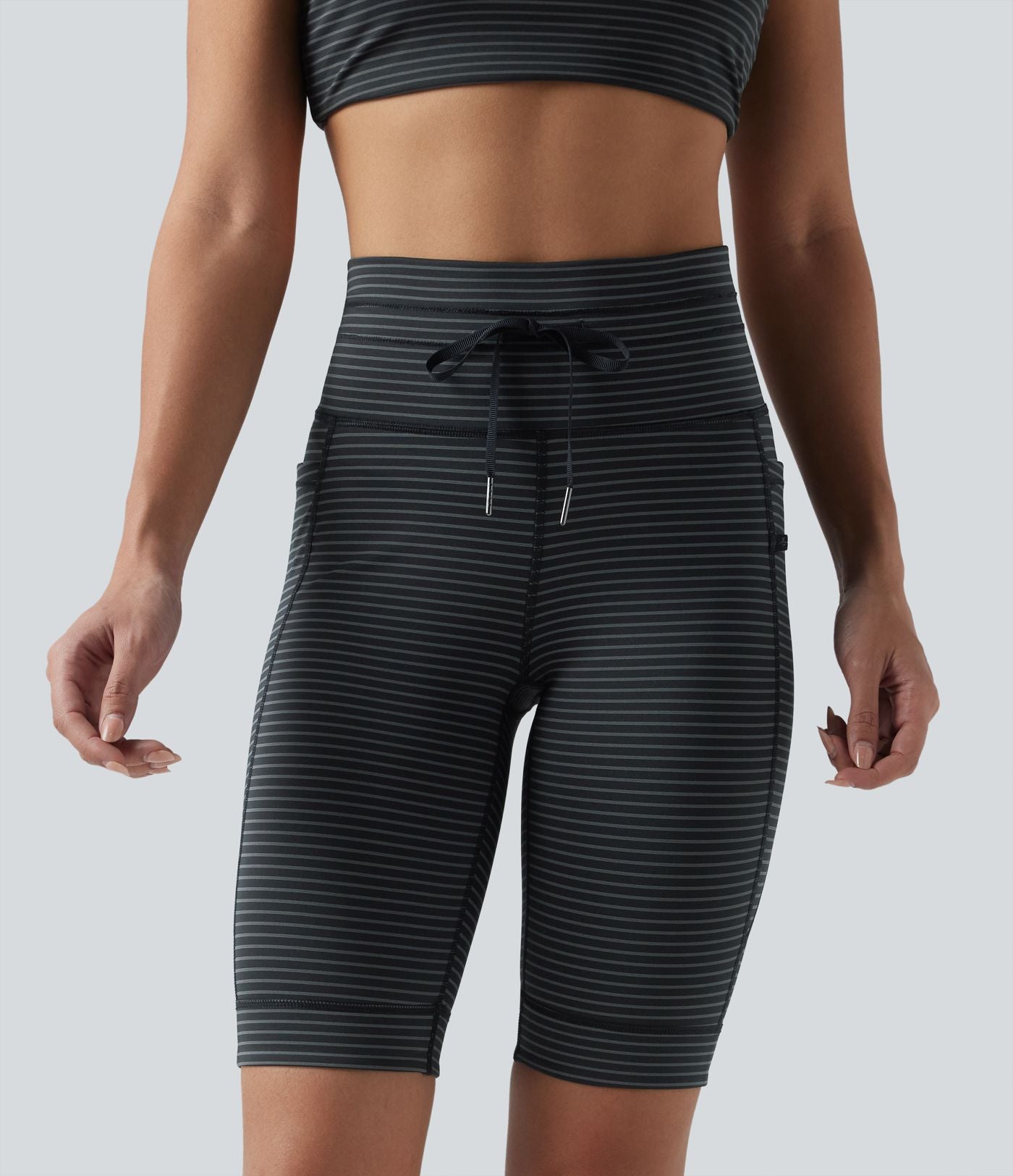 Short cycliste de yoga taille haute à rayures avec cordon de serrage 23 cm et poches