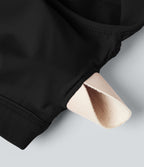 Débardeur de yoga à encolure U, ourlet arrondi, toucher frais, séchage rapide, coussinets amovibles et protection solaire UPF 50+