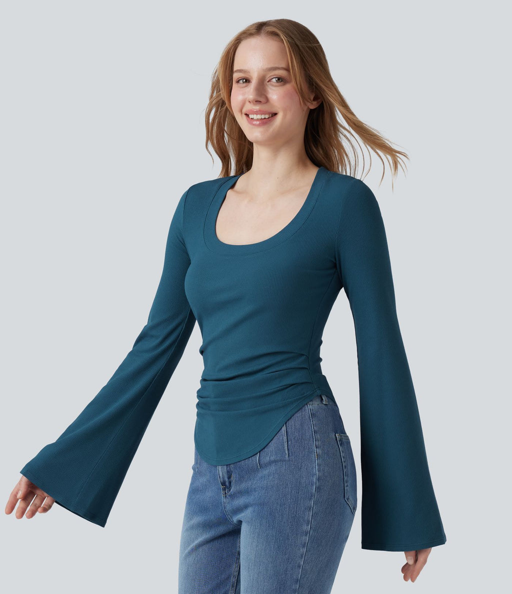 T-shirt en maille côtelée décolleté carré manches à volants froncé ourlet arrondi