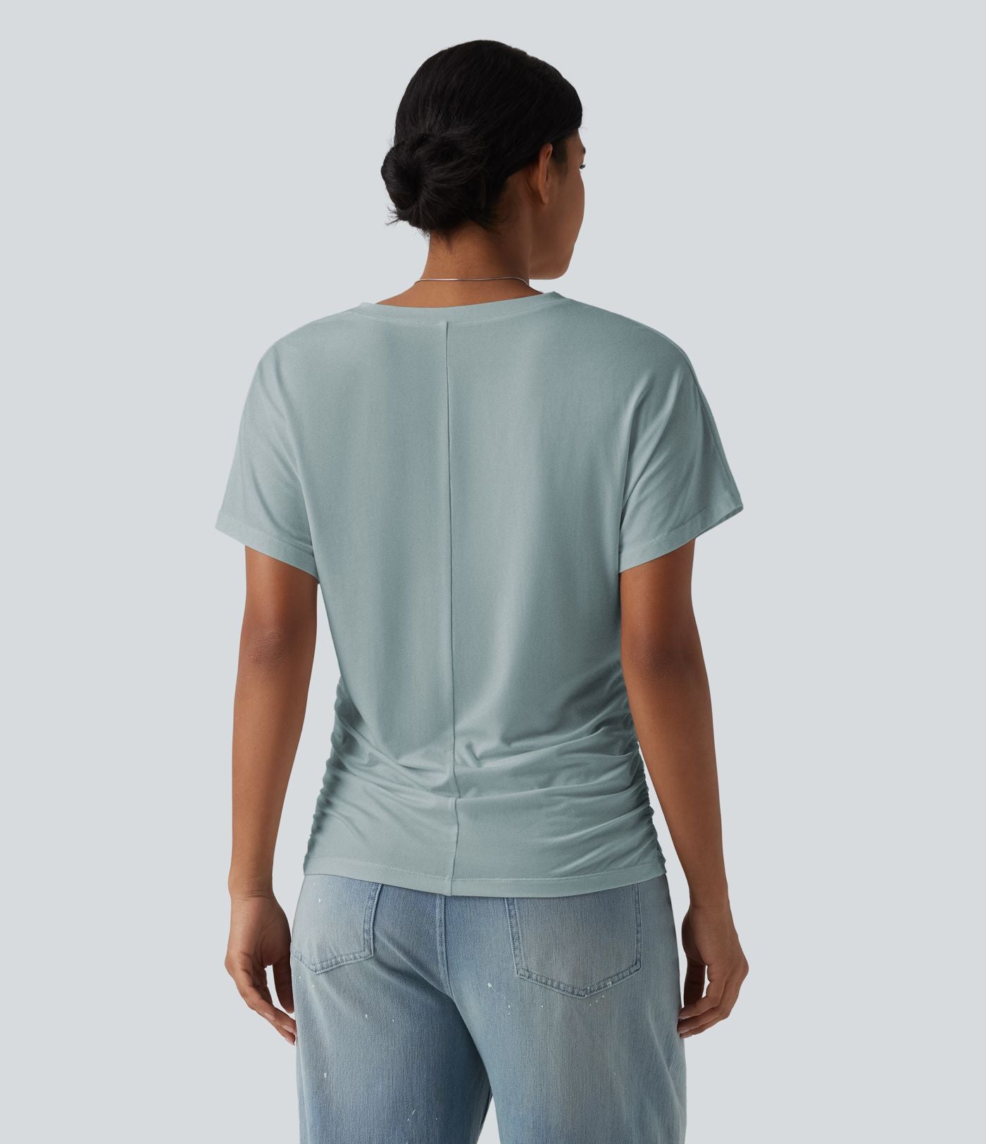 T-shirt décontracté uni à manches courtes, col V et fronces
