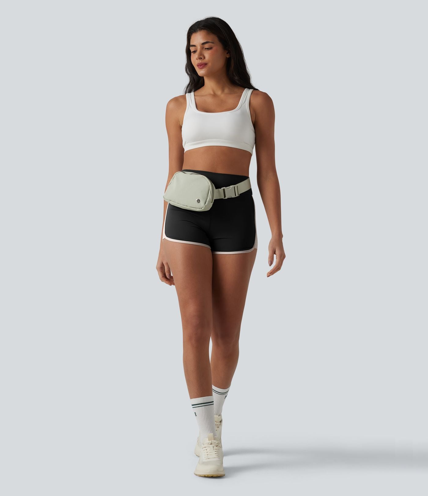 Short de sport SoftlyZero™ Airy 6,5 cm taille haute effet frais InstantCool color block, avec poches, protection solaire UPF50+