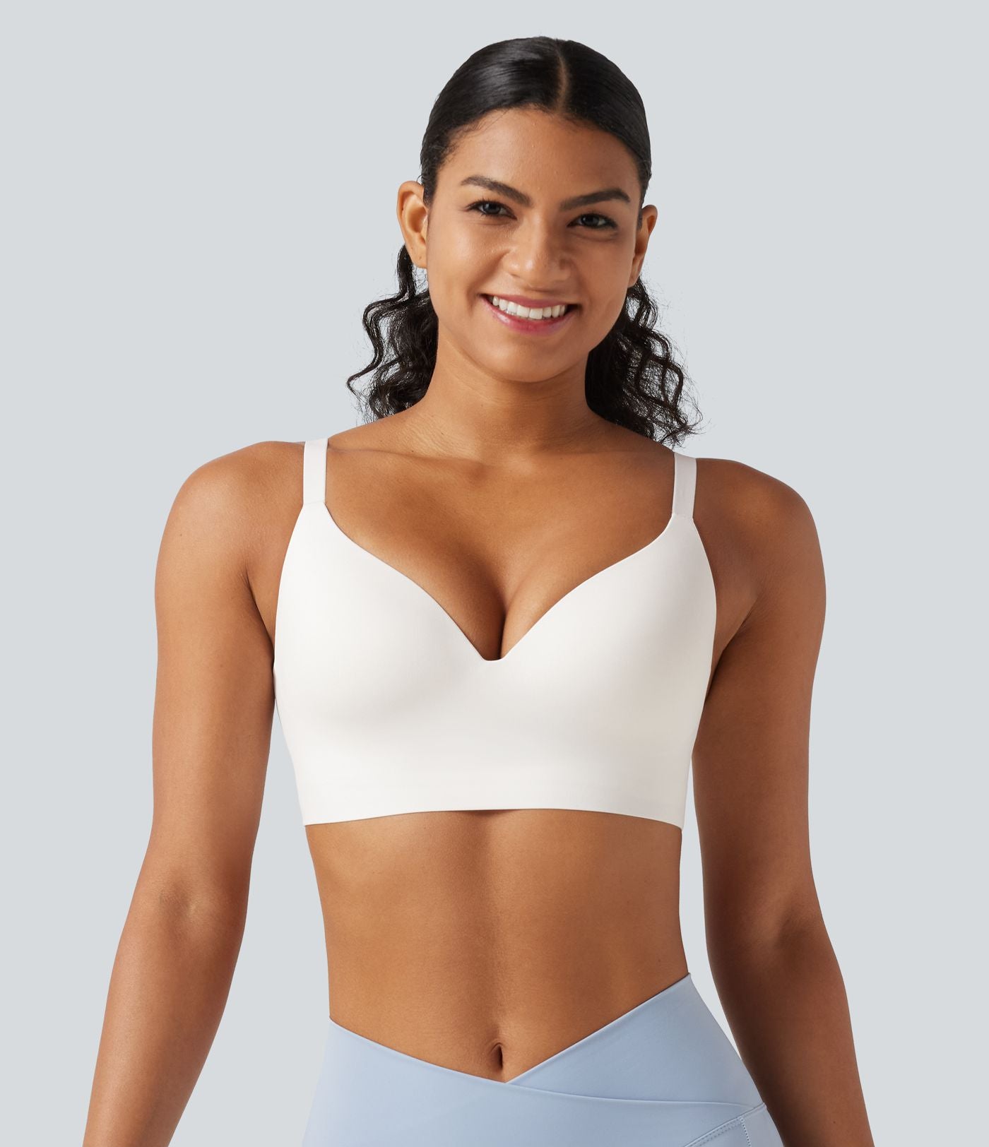 Brassière yoga SoftlyZero™ maintien léger à décolleté V plongeant, coussinets fixes, push-up, protection solaire UPF 50+