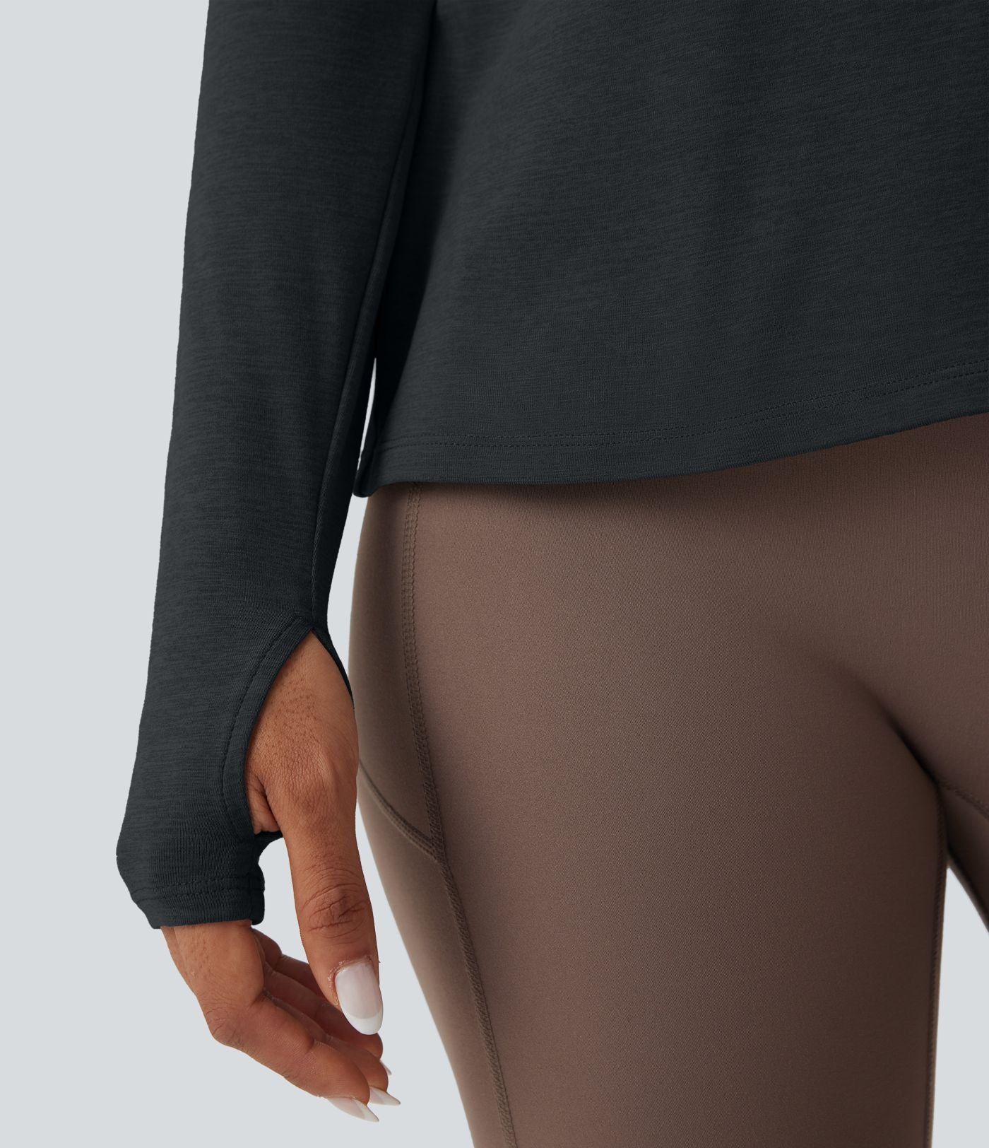 Haut de sport yoga dos nu manches longues avec trous pouces