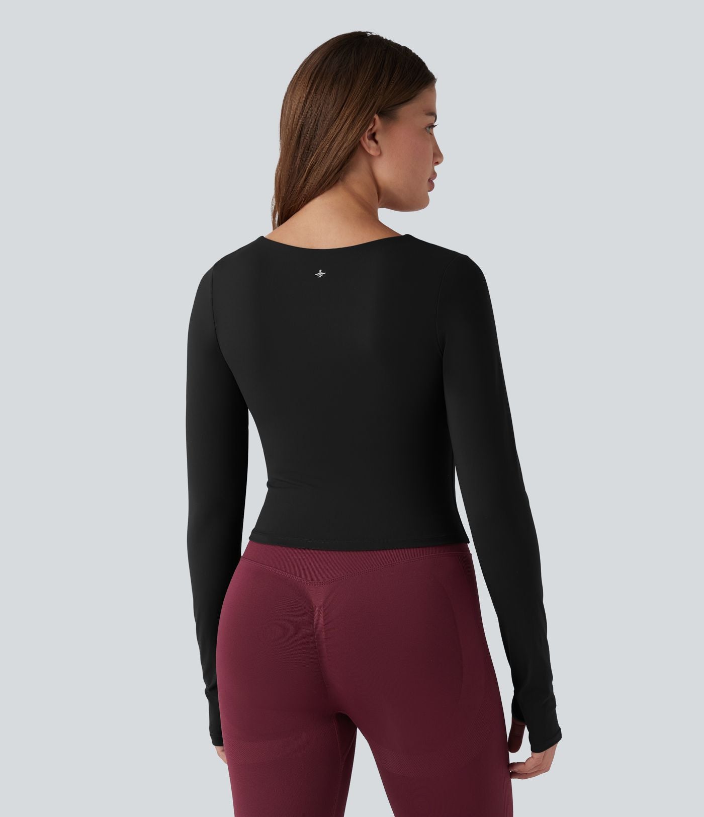 Haut de yoga SoftlyZero™ Plush push-up à col arrondi, manches longues, trous pour les pouces et poches