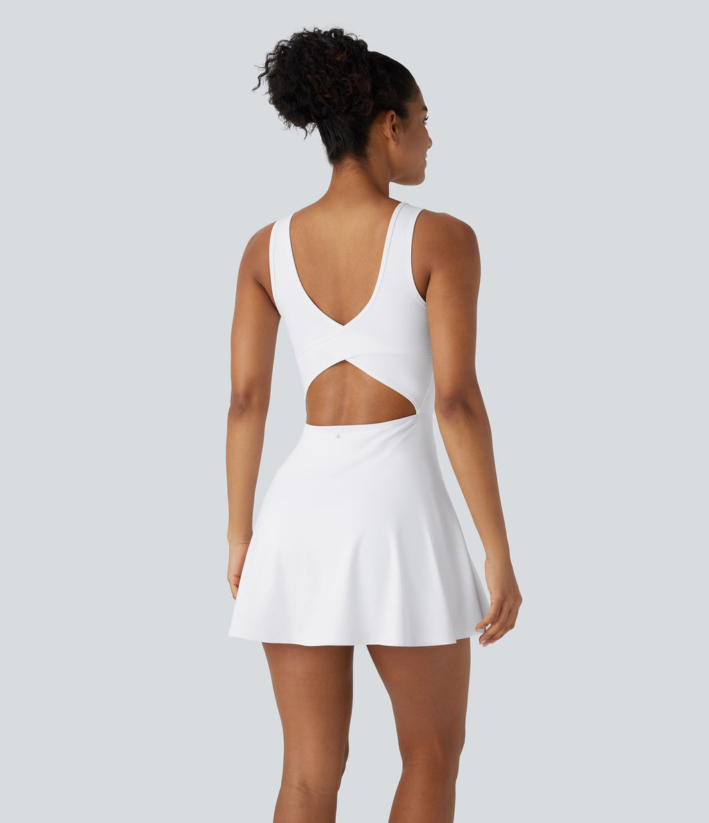 Softlyzero™ Airy Robe Sport de danse courte 2-en-1 avec dos nu croisé, encolure en U et poches latérales