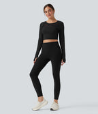 Haut de sport yoga court SoftlyZero™ Plush manches longues avec trous pour pouces et résille contrastante