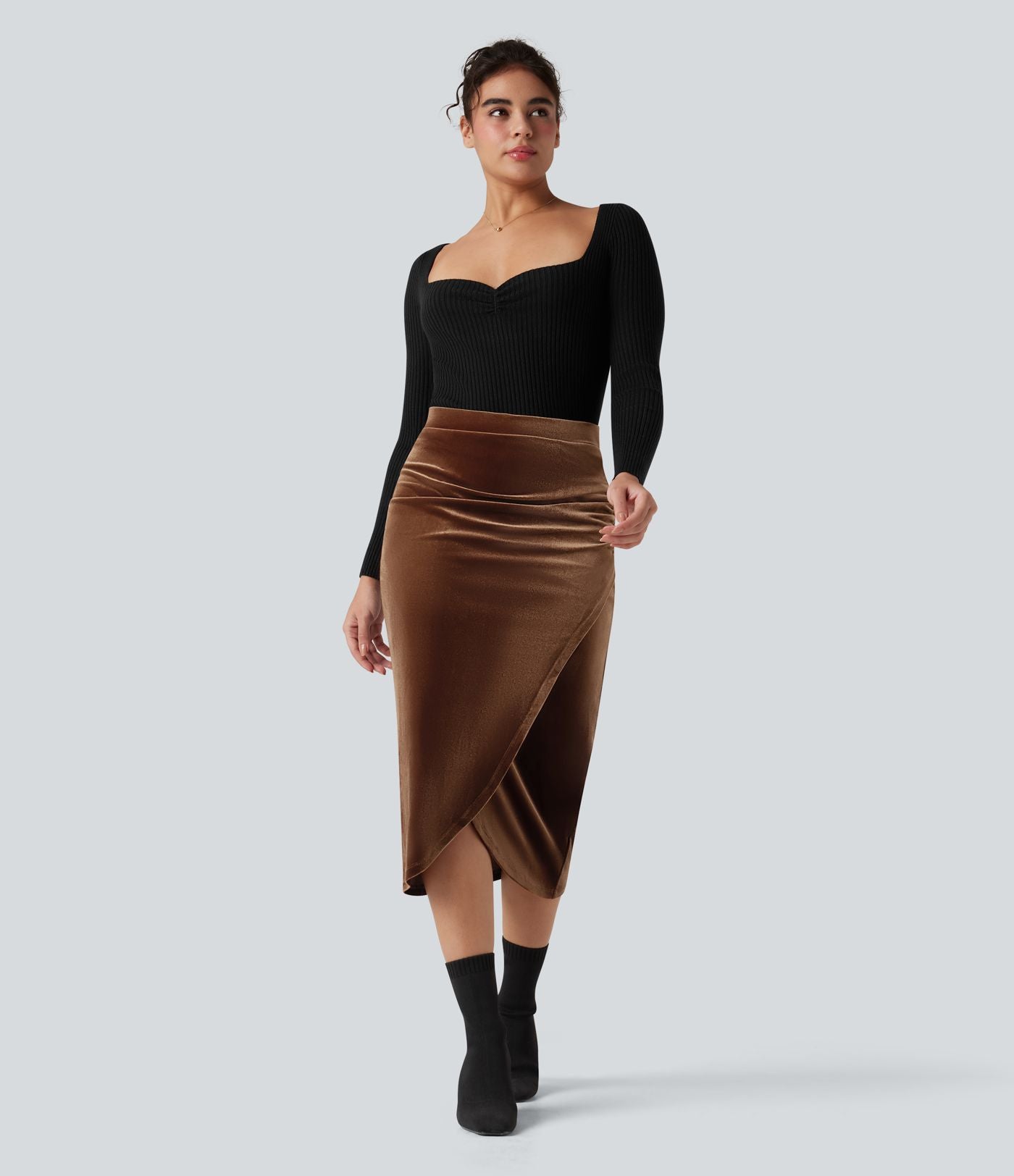 Jupe tulipe mi-longue velours taille haute