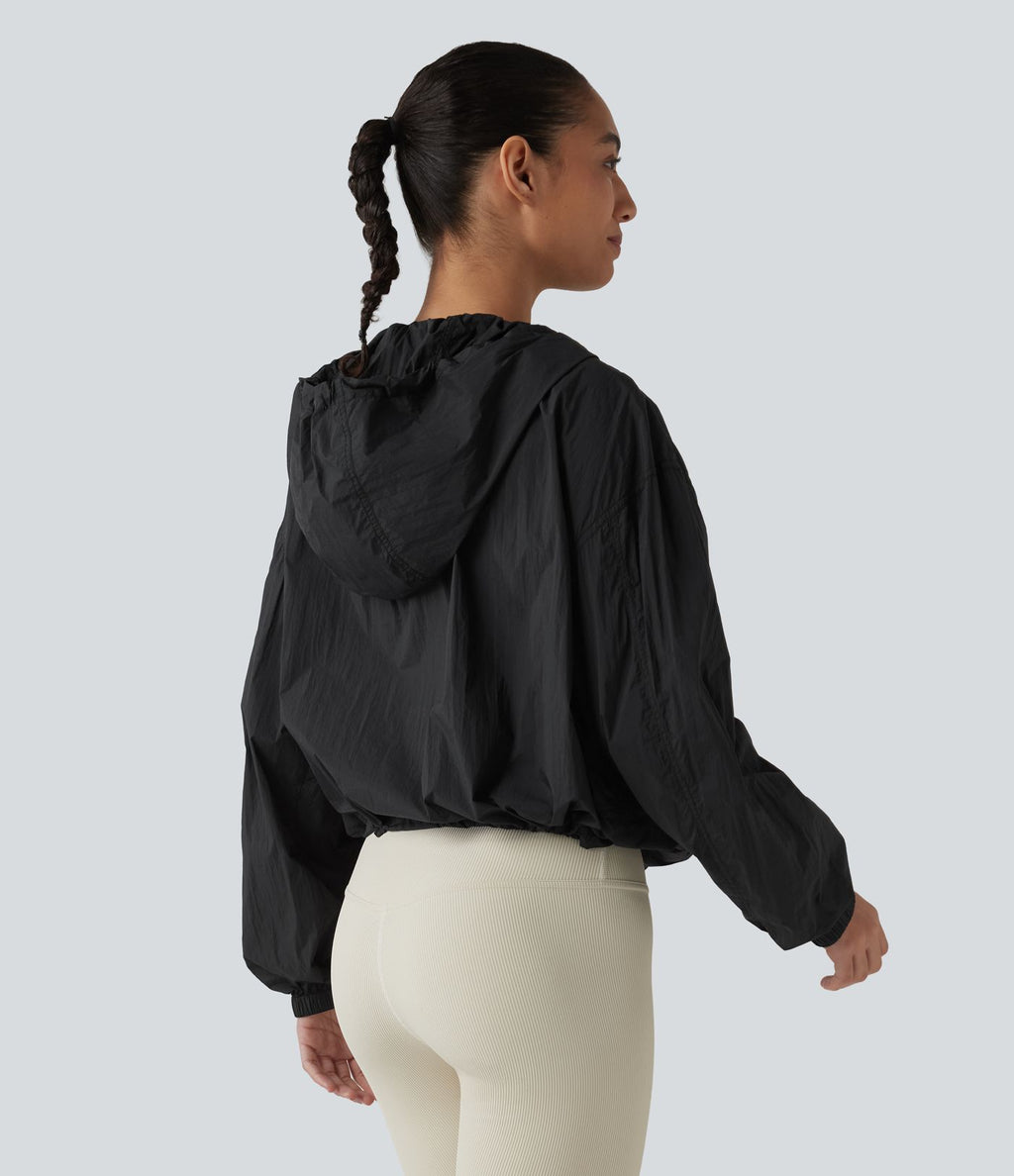 Veste de course légère à capuche manches longues avec poches, cordon de serrage et protection UPF 50+