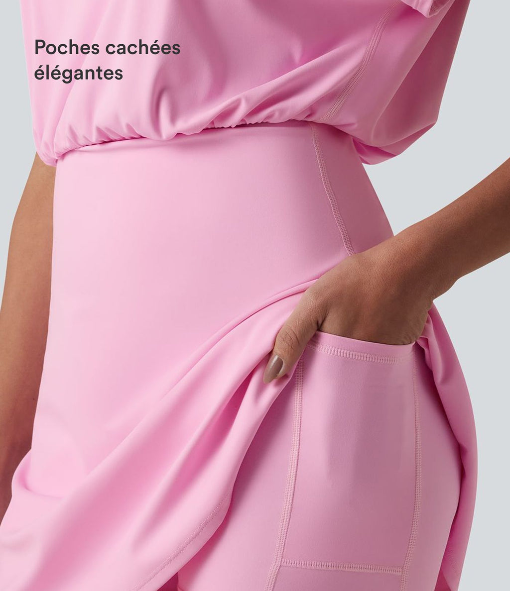 Robe de sport mini de yoga SoftlyZero™ Airy 2-en-1 effet frais InstantCool col rond à manches courtes, demi-zip et poches, accès facile Easy Peasy